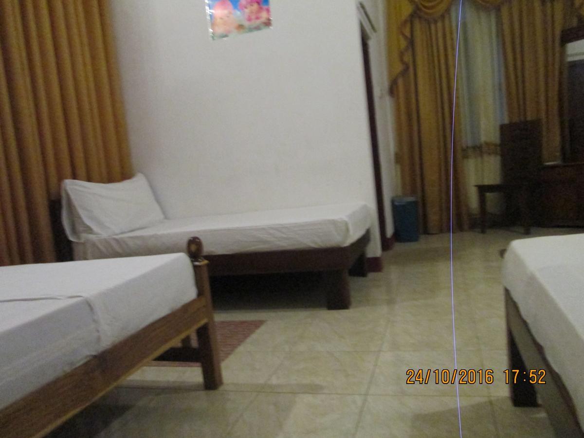 Hotel Blue Whale Jaffna Buitenkant foto