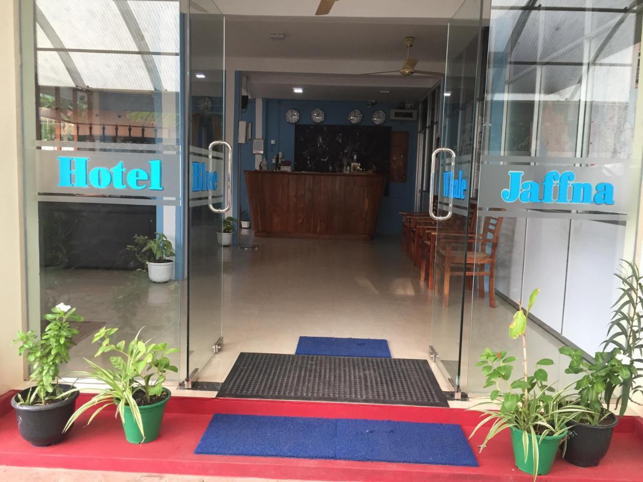 Hotel Blue Whale Jaffna Buitenkant foto