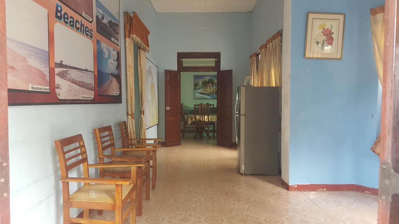 Hotel Blue Whale Jaffna Buitenkant foto